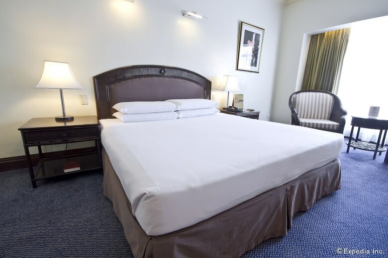 Waterfront Cebu City Hotel & Casino