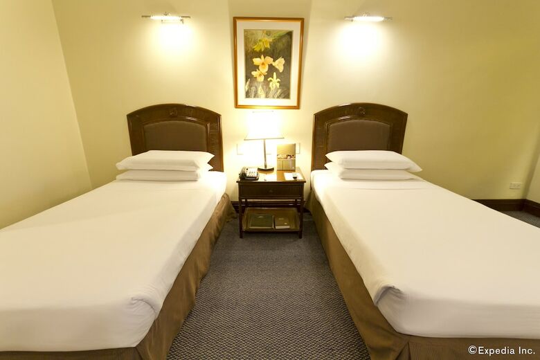 Waterfront Cebu City Hotel & Casino