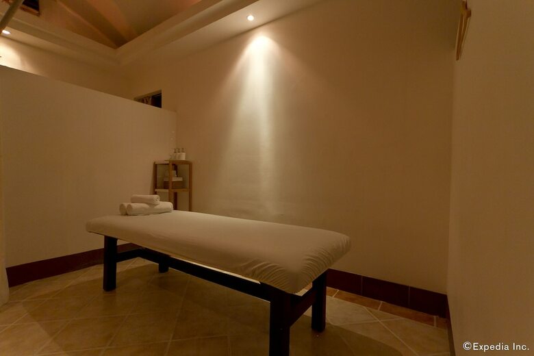 Waterfront Cebu City Hotel & Casino
