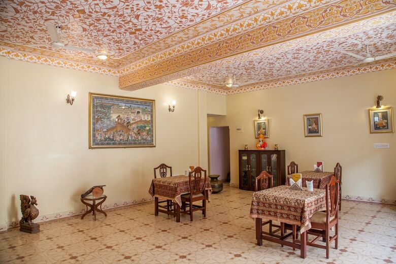Hotel Anuraag Villa