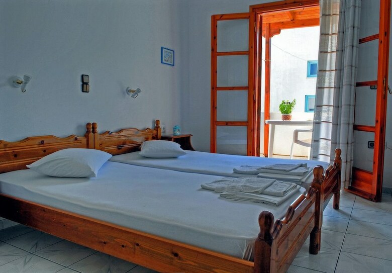 Hotel Kapetanos Rooms