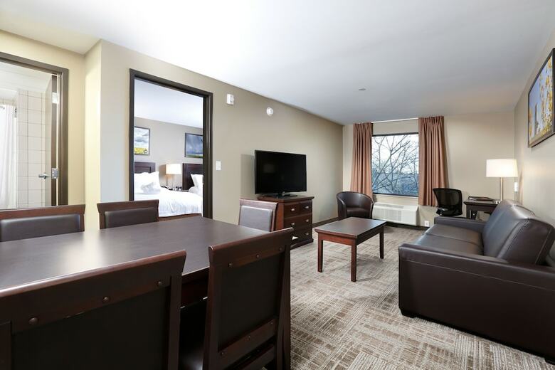 Hotel Canad Inns Destination Centre Transcona