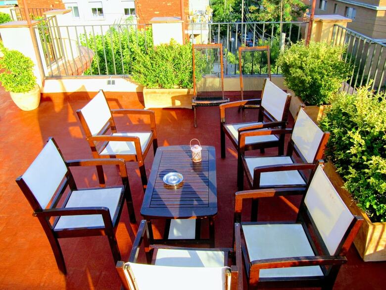 Hostal Feetup Garden House Hostel Barcelona