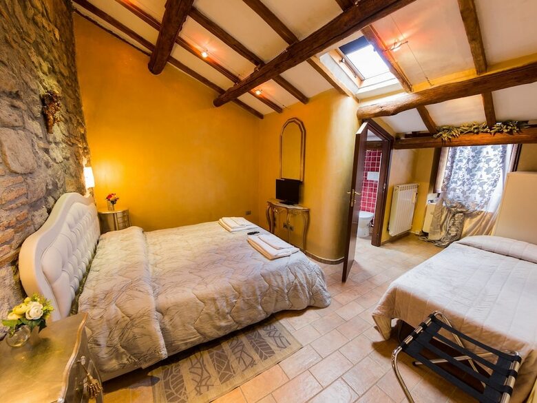 Bed & Breakfast Medieval House