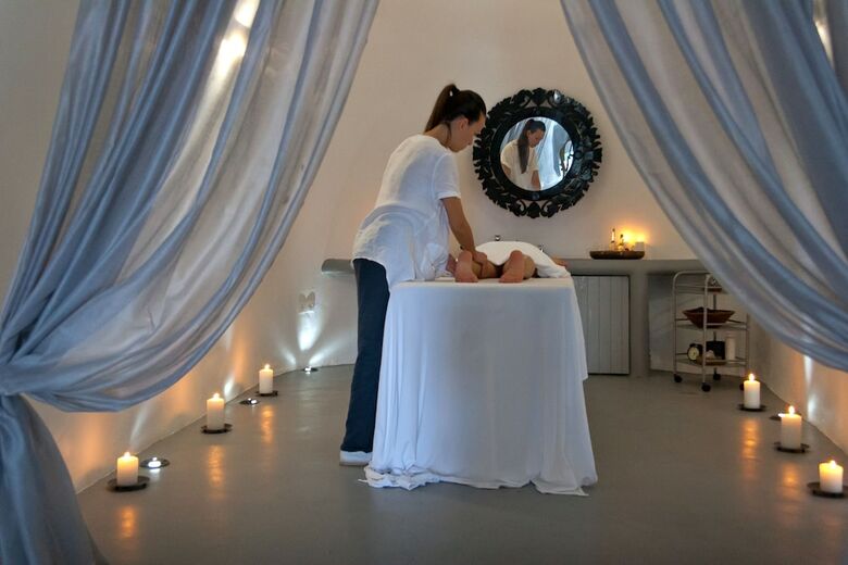 Ambassador Aegean Luxury Hotel And Suites
