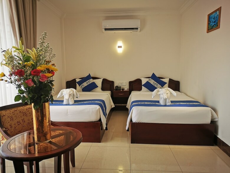 Jun Yue Hotel