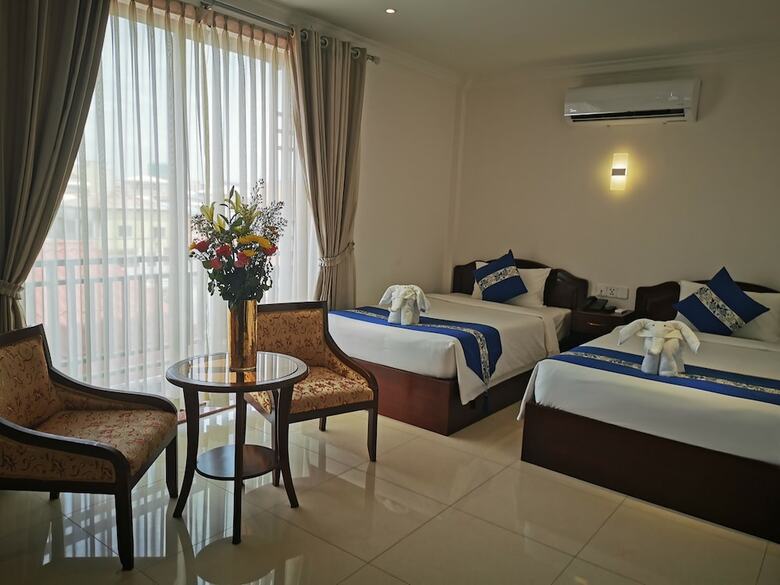 Jun Yue Hotel