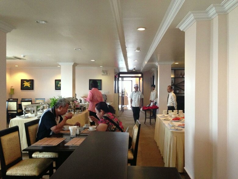 Jun Yue Hotel