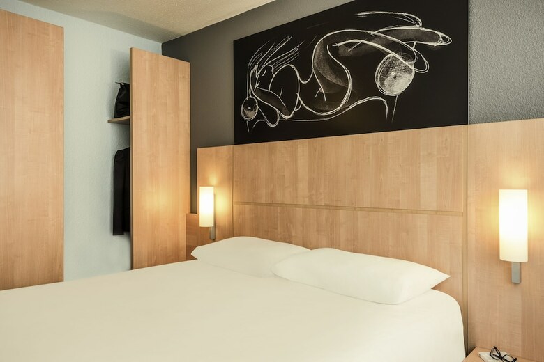 Hotel Ibis Paris Gare Du Nord Tgv