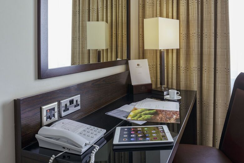 Hotel Doubletree By Hilton London Heathrow Airport