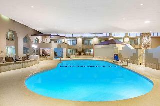Hotel Ramada By Wyndham Midtown Grand Island