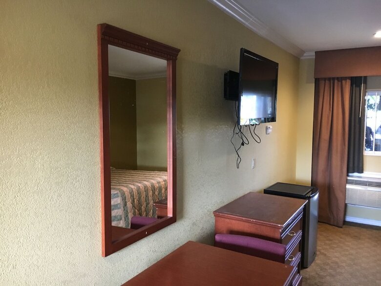 Motel Bellflower Travel Inn