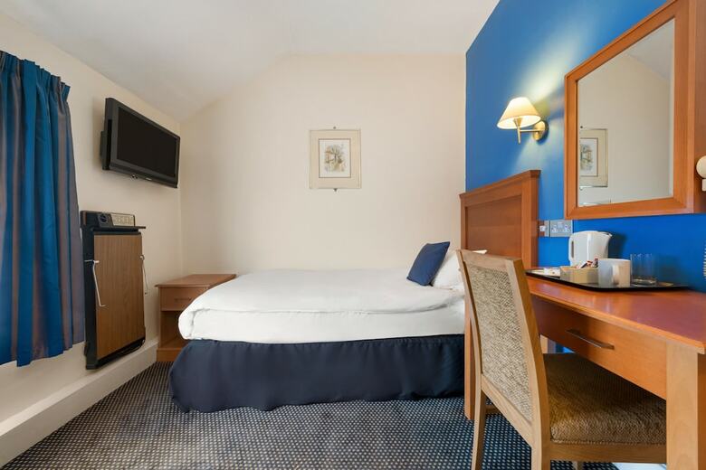 Ramada By Wyndham Loughborough Hotel