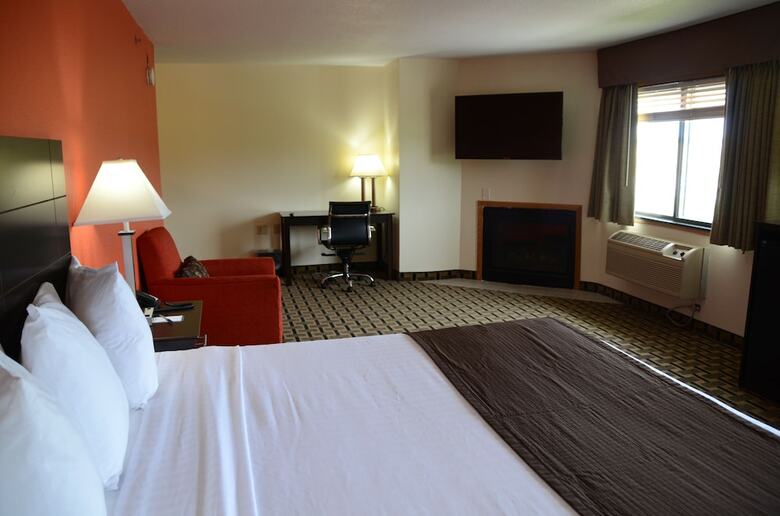 Hotel Americinn By Wyndham West Burlington