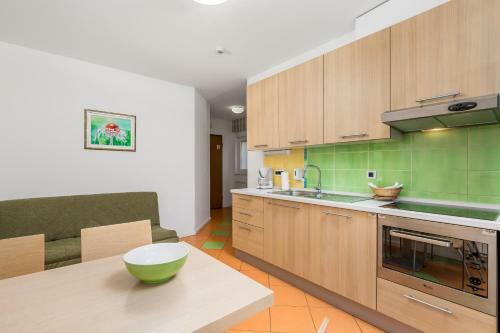 Apartments Rona Erea Icici