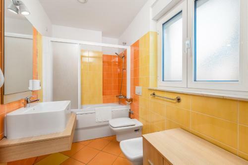 Apartments Rona Erea Icici
