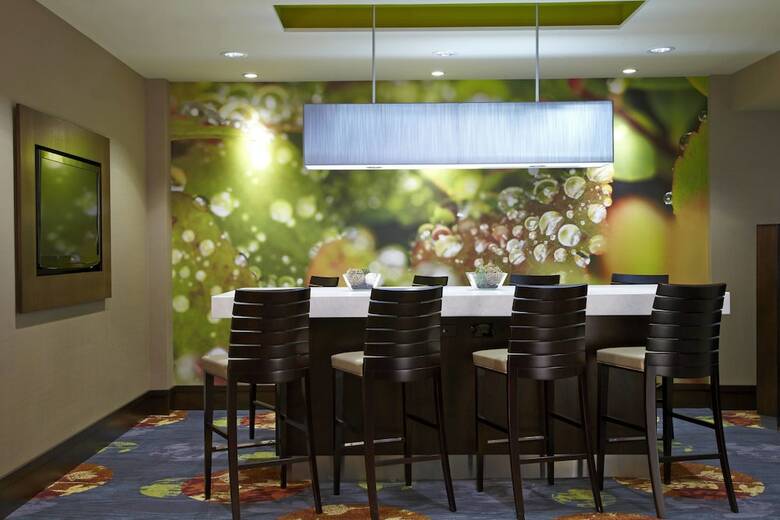 Hotel Courtyard By Marriott Ithaca Airport/university