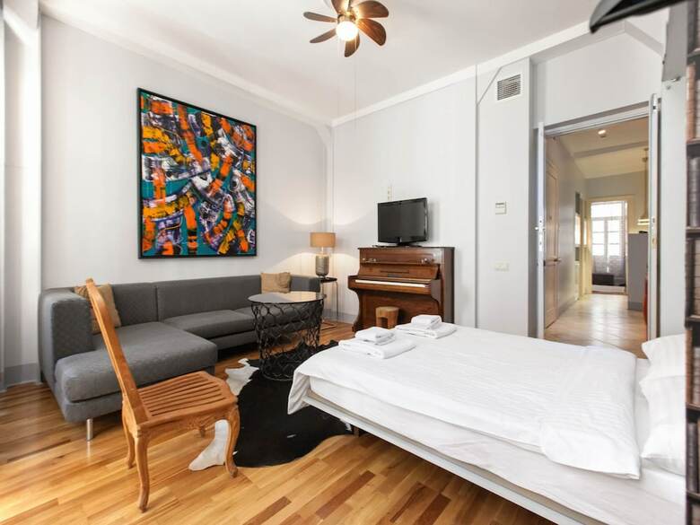 Aparthotel Chiconomy Suites