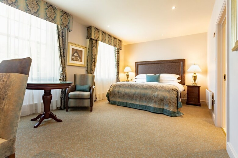 The Swans Nest Hotel