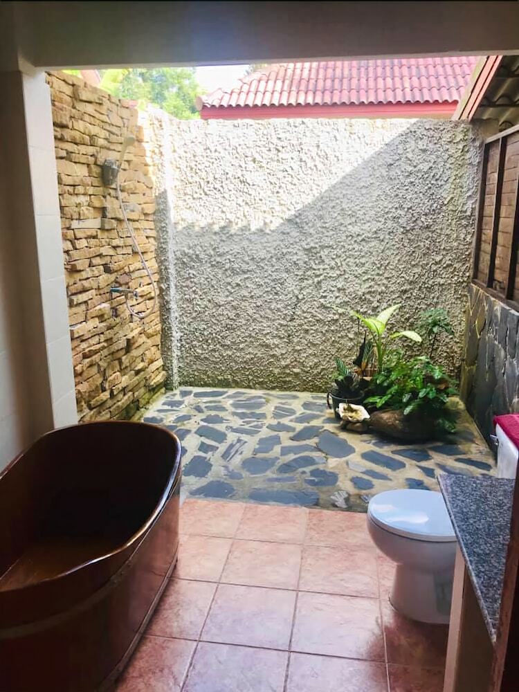 Hotel Bangyai Buri Resort