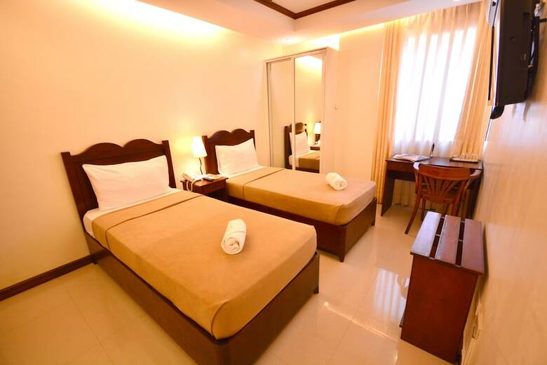 Hotel Ipil Suites Puerto Princesa