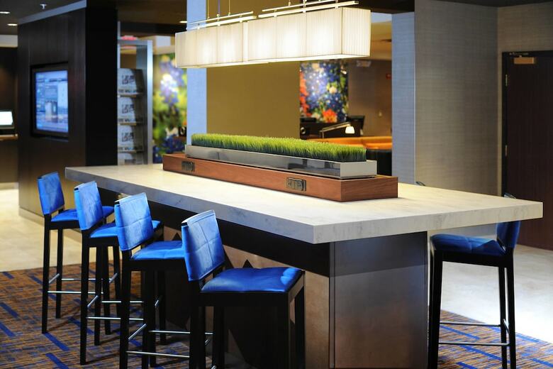 Hotel Courtyard By Marriott Plano In Legacy Park
