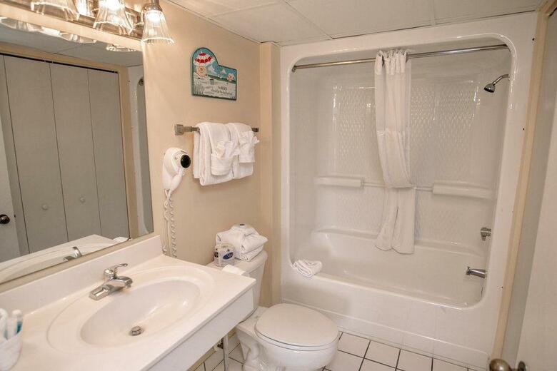 Hotel Grande Shores Ocean Resort