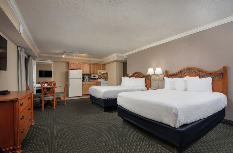 Hotel Grande Shores Ocean Resort
