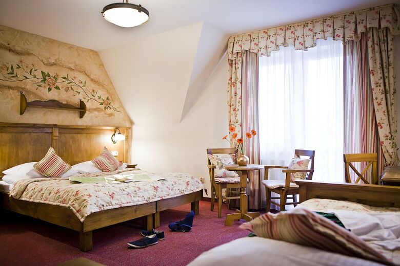Hotel Helan Family & Garden