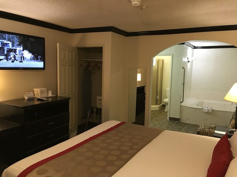 Hotel Ramada By Wyndham Ontario