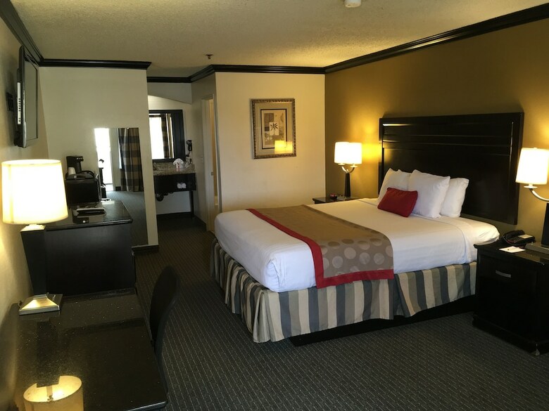 Hotel Ramada By Wyndham Ontario
