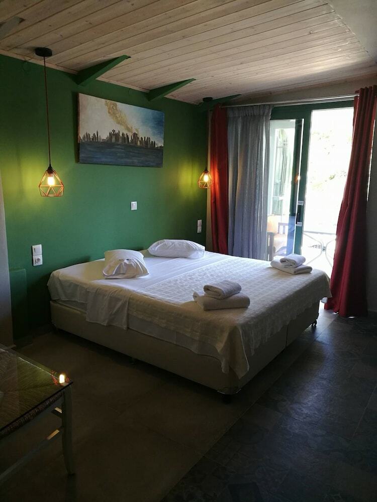 Aparthotel Rouda Bay Hotel
