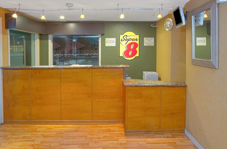 Motel Super 8 By Wyndham Shreveport