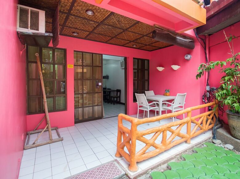 Hotel The Club Ten Beach Resort
