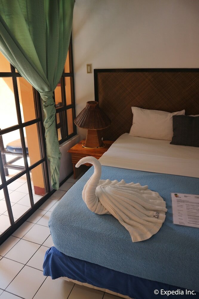 Hotel The Club Ten Beach Resort