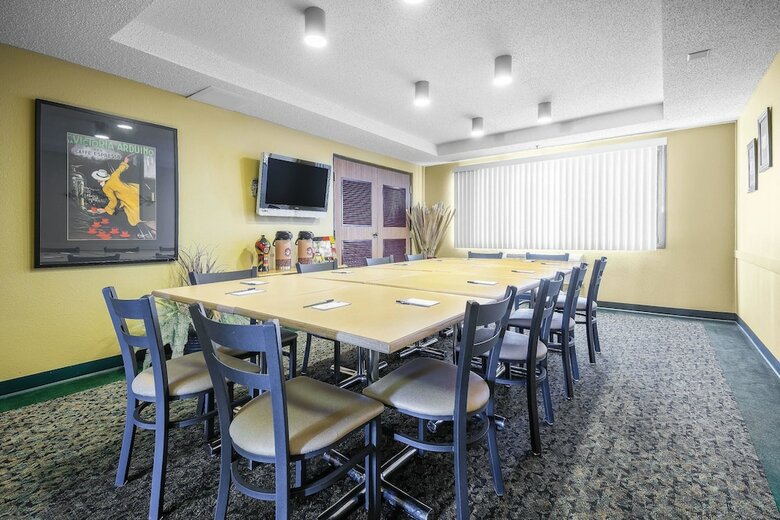 Hotel Americinn By Wyndham Sioux Falls