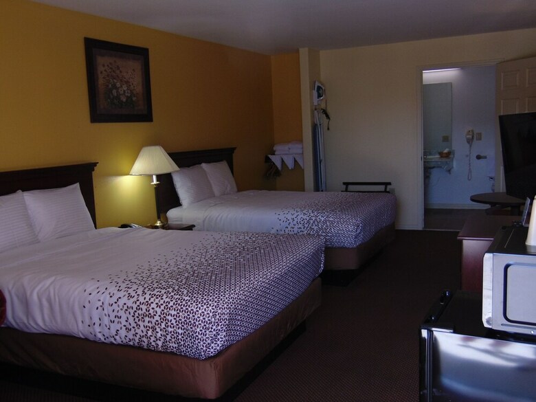 Motel Executive Inn And Suites