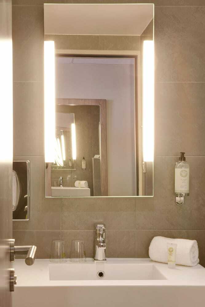 Hotel Best Western Plus Paris Velizy