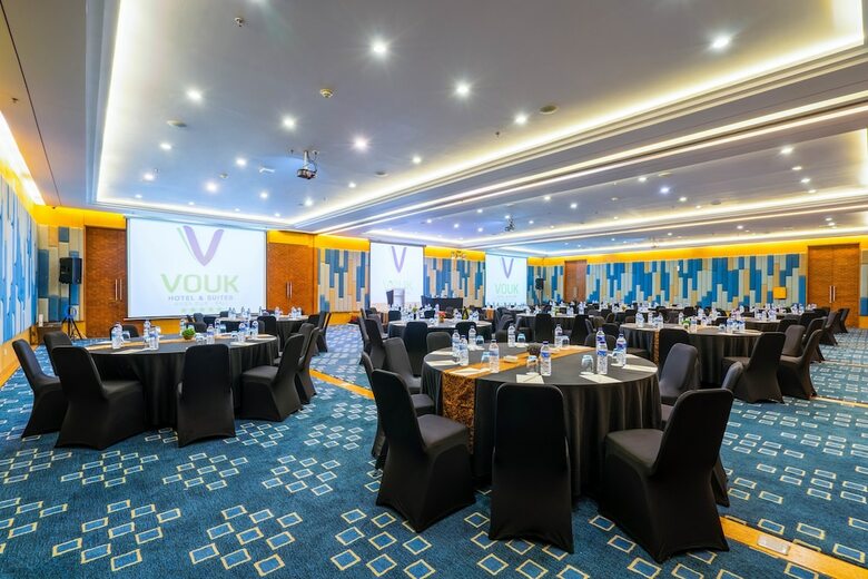 Vouk Hotel & Suites