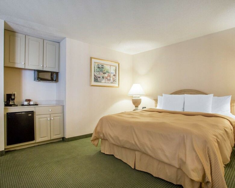 Hotel Clarion Inn S Holland
