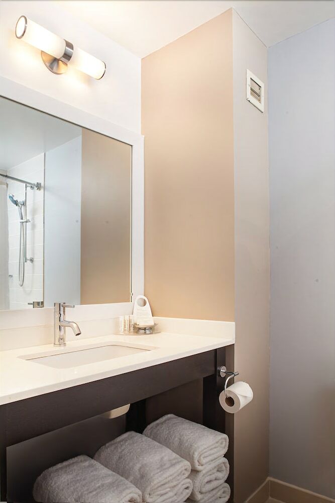 Hotel Courtyard By Marriott New York Jfk Airport