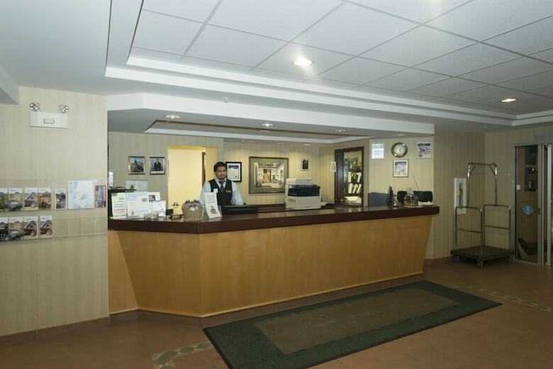 Hotel Lakeview Inns & Suites - Whitecourt