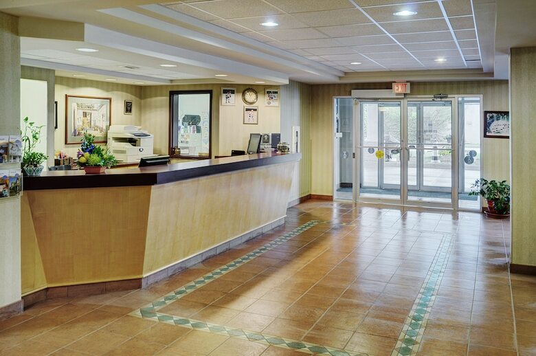 Hotel Lakeview Inns & Suites - Whitecourt