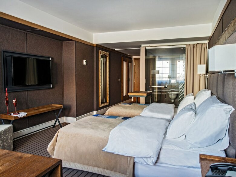 Hotel Bristol Tradition And Luxury