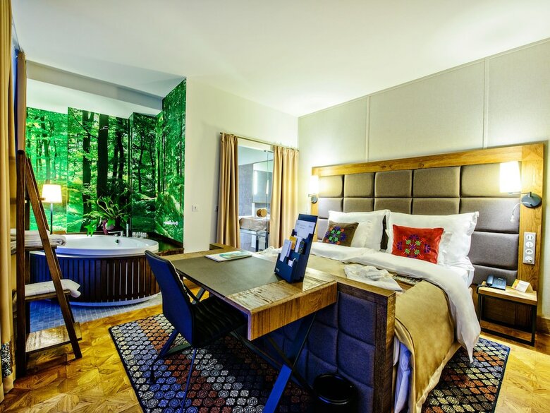 Hotel Bristol Tradition And Luxury