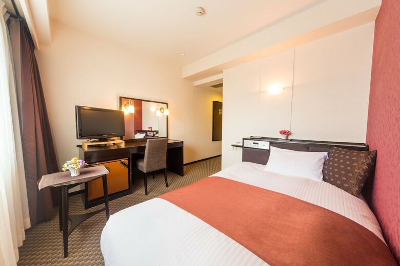 Hotel The Crown Palais New Hankyu Kochi