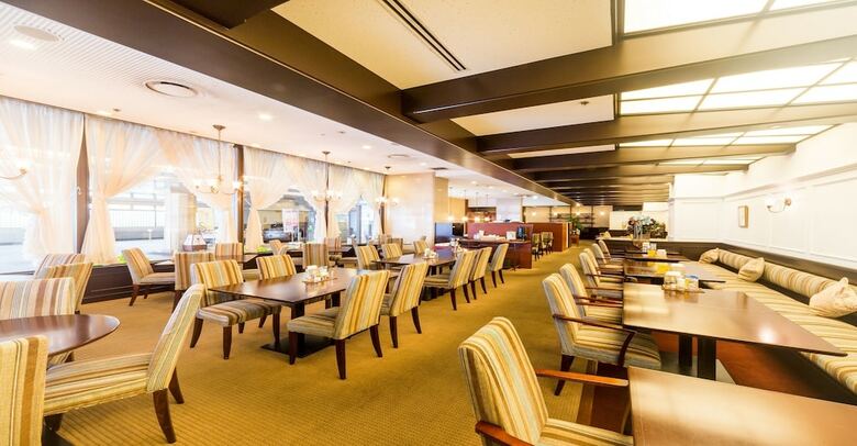 Hotel The Crown Palais New Hankyu Kochi