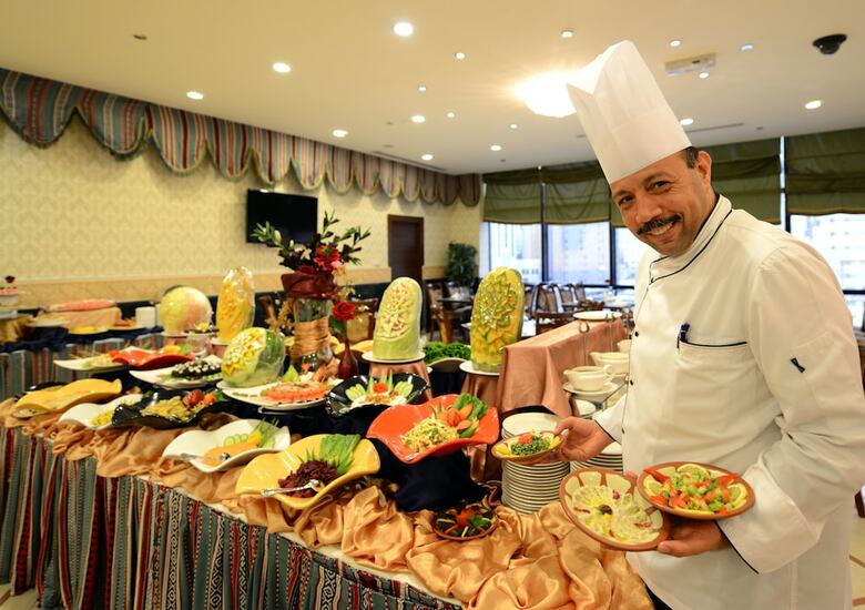 Hotel Al Safwah Royale Orchid