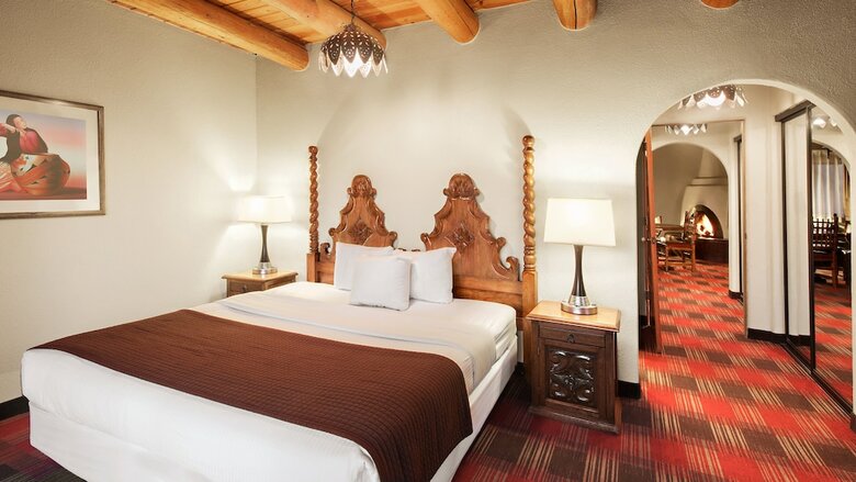 Hotel Sagebrush Inn & Suites