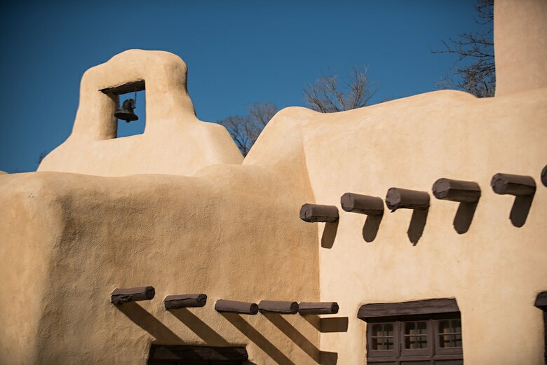 Hotel Sagebrush Inn & Suites